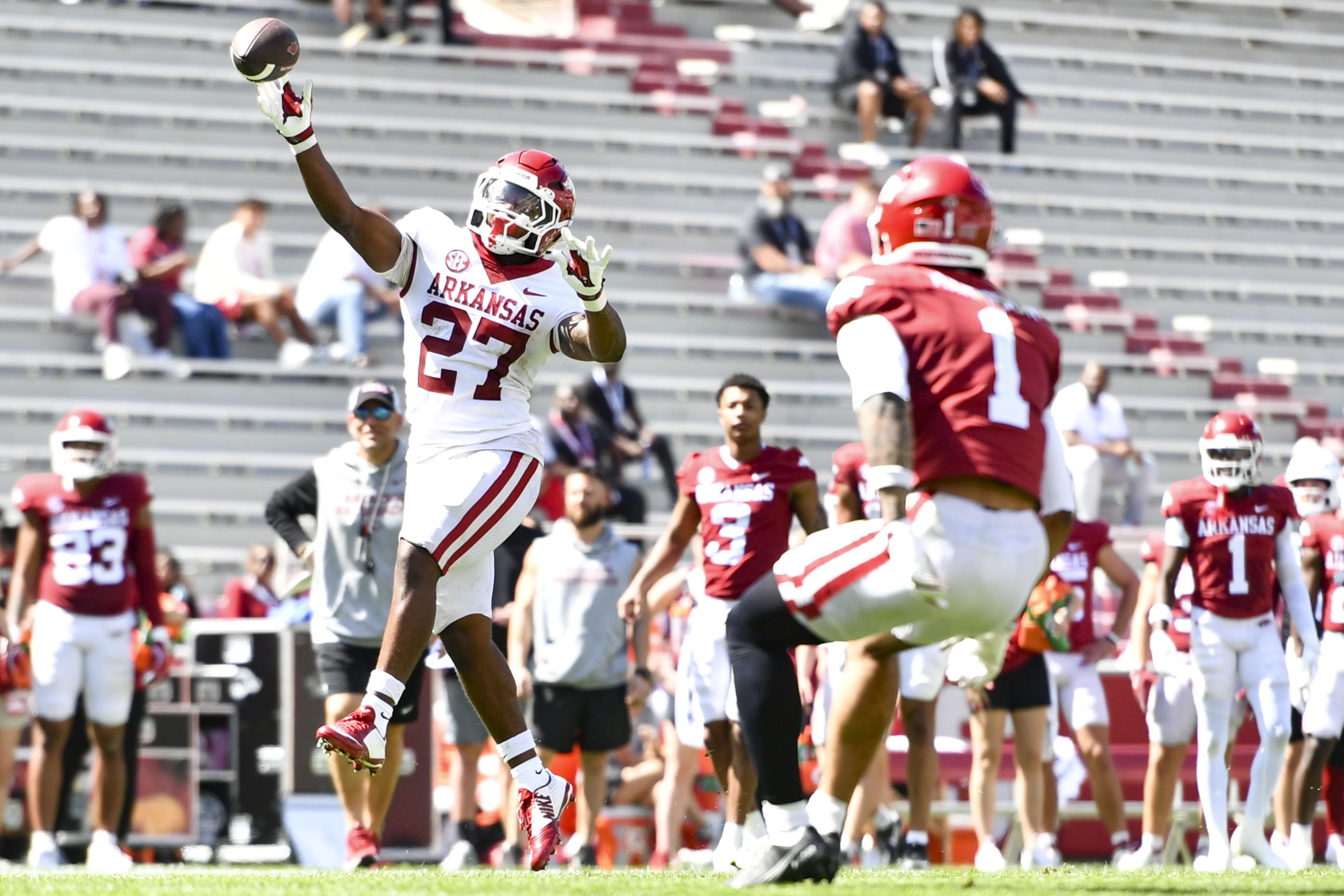 Commentary: Arkansas football's well-balanced spring game displays pass ...