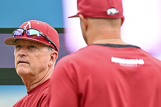 Arkansas baseball notebook: Razorbacks quiet at the plate, on the bases ...