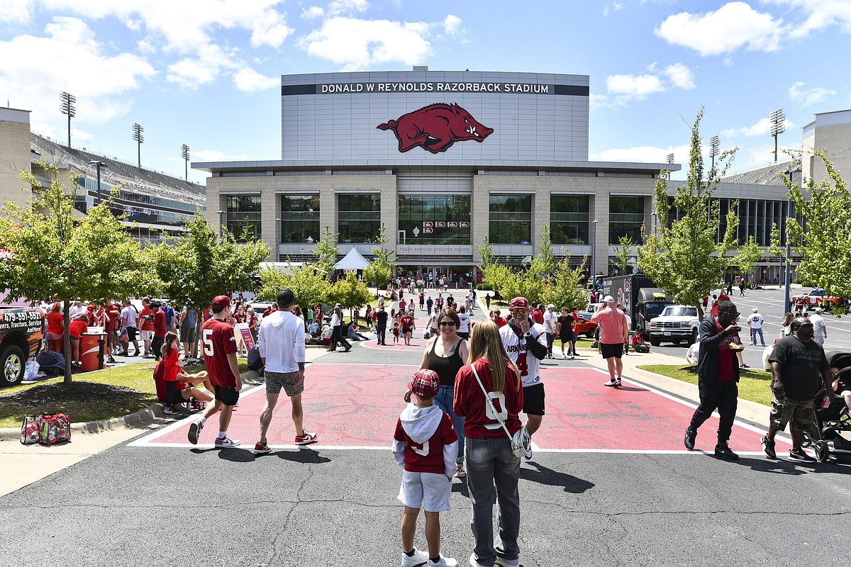 Razorbacks leaning on analytics to gauge athlete worth amid college sports' shift to direct player payment