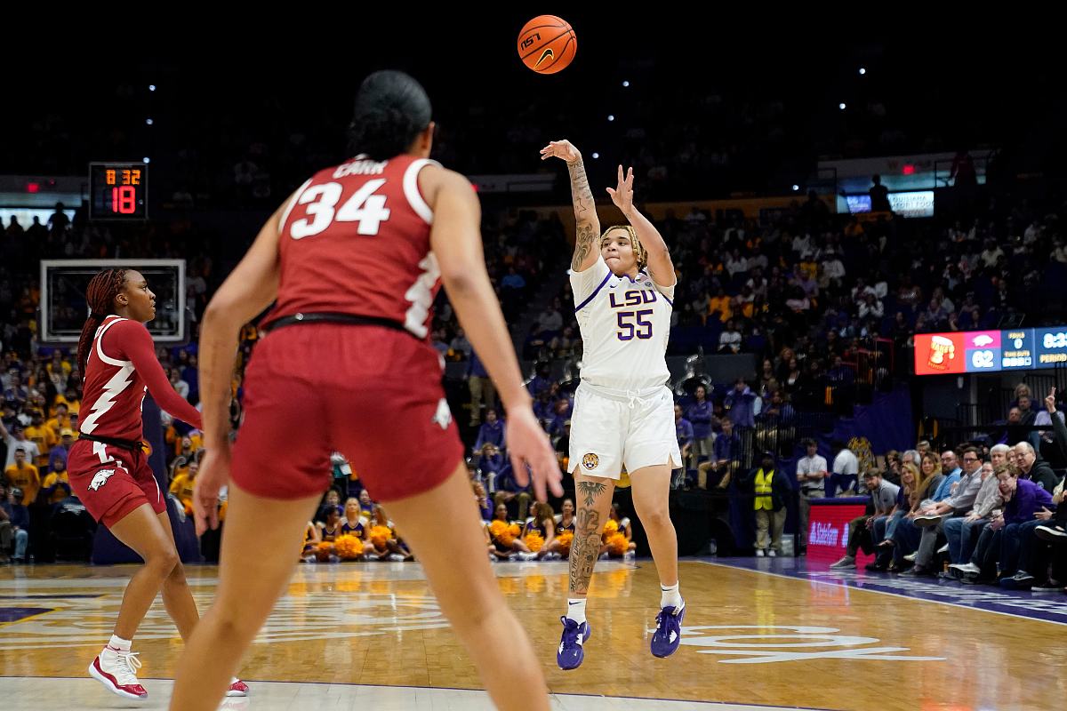 Arkansas women's basketball lands veteran transfer guard Kateri Poole