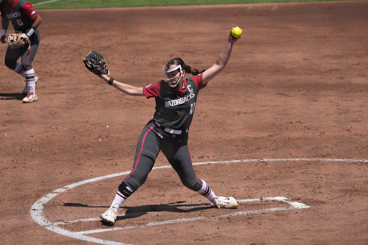 Teagan Kavan powers No. 5 Texas past No. 7 Arkansas softball to avoid sweep