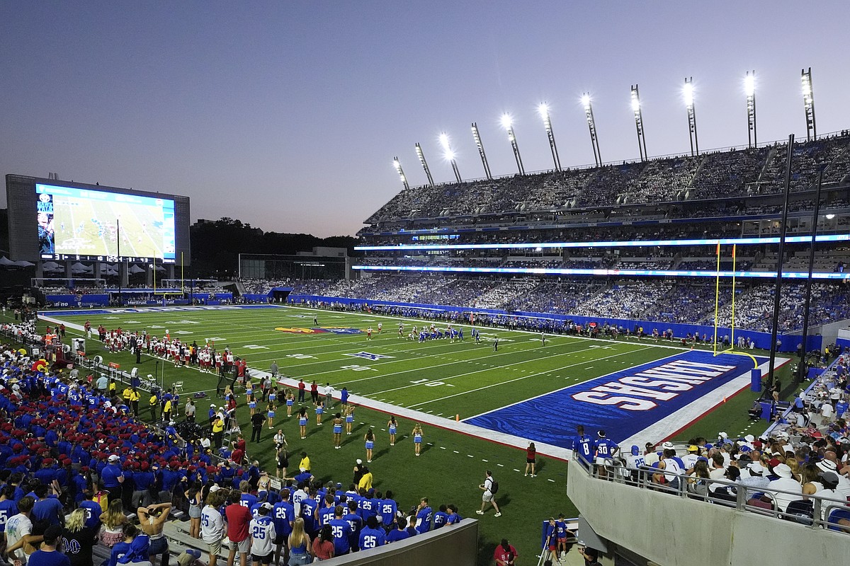 Little Rock Central RB Trey Stewart commits to Kansas