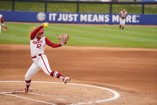 Payton Burnham tosses shutout, Arkansas softball beats Mississippi State to advance at SEC Tournament