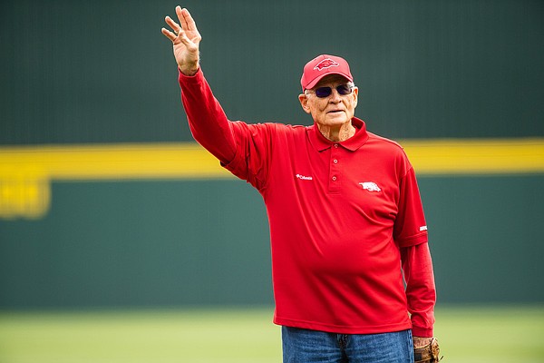 Dick Hughes, Razorback pitcher who was 1967 NL Rookie of the Year, dies at 88
