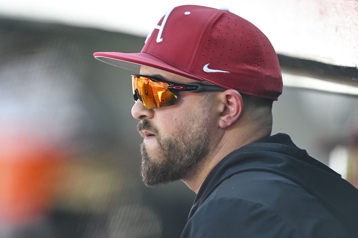 DJ Baxendale talks transition to Arkansas baseball general manager role ...