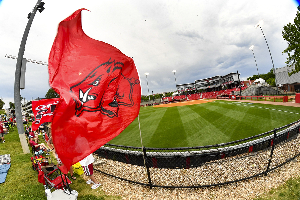 LIVE SCORE UPDATES & ANALYSIS: Arkansas softball vs. Fordham at NCAA Fayetteville Regional