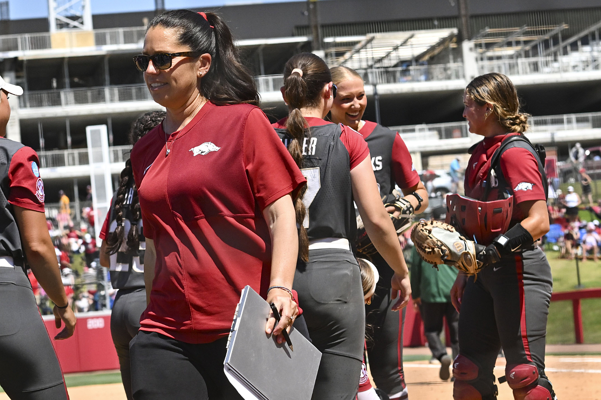 Courtney Deifel press conference: Arkansas softball coach, players ...