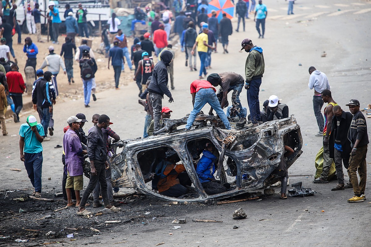 4 people killed and dozens injured in Kenya protests over record fuel ...