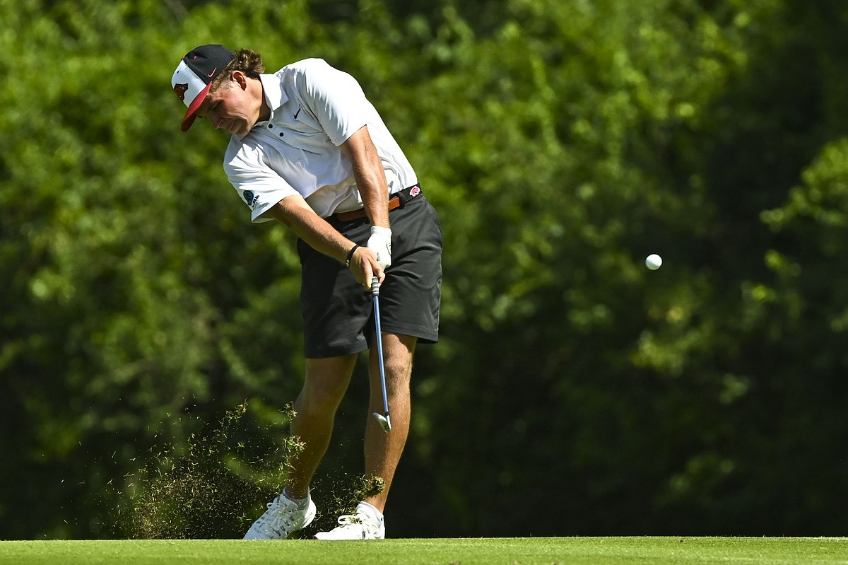 Arkansas men's golf second after opening round at NCAA regionals