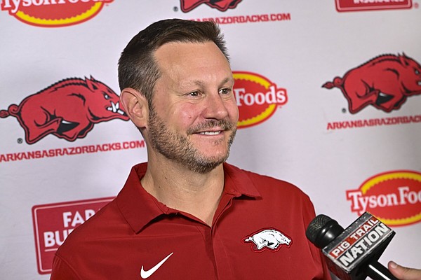 Recruiting services vary on Arkansas football's 2027 class ranking