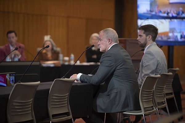 Board of Trustees hears report on revenue opportunities, spending for Arkansas athletics