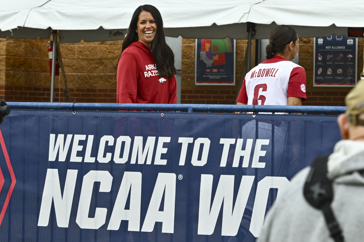 Arkansas softball's 2027 schedule features WCWS rematches during ...