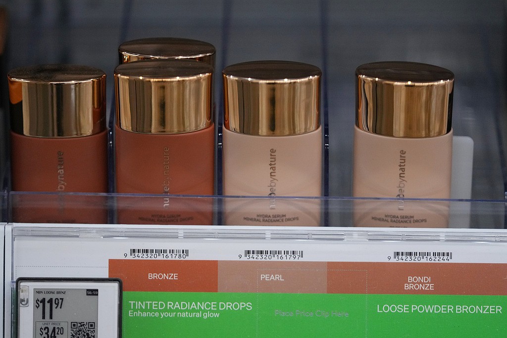 Walmart says digital shelf labels can now signal to shoppers searching for items