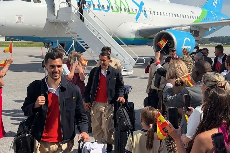 Spanish national team arrives at downtown Chattanooga hotel