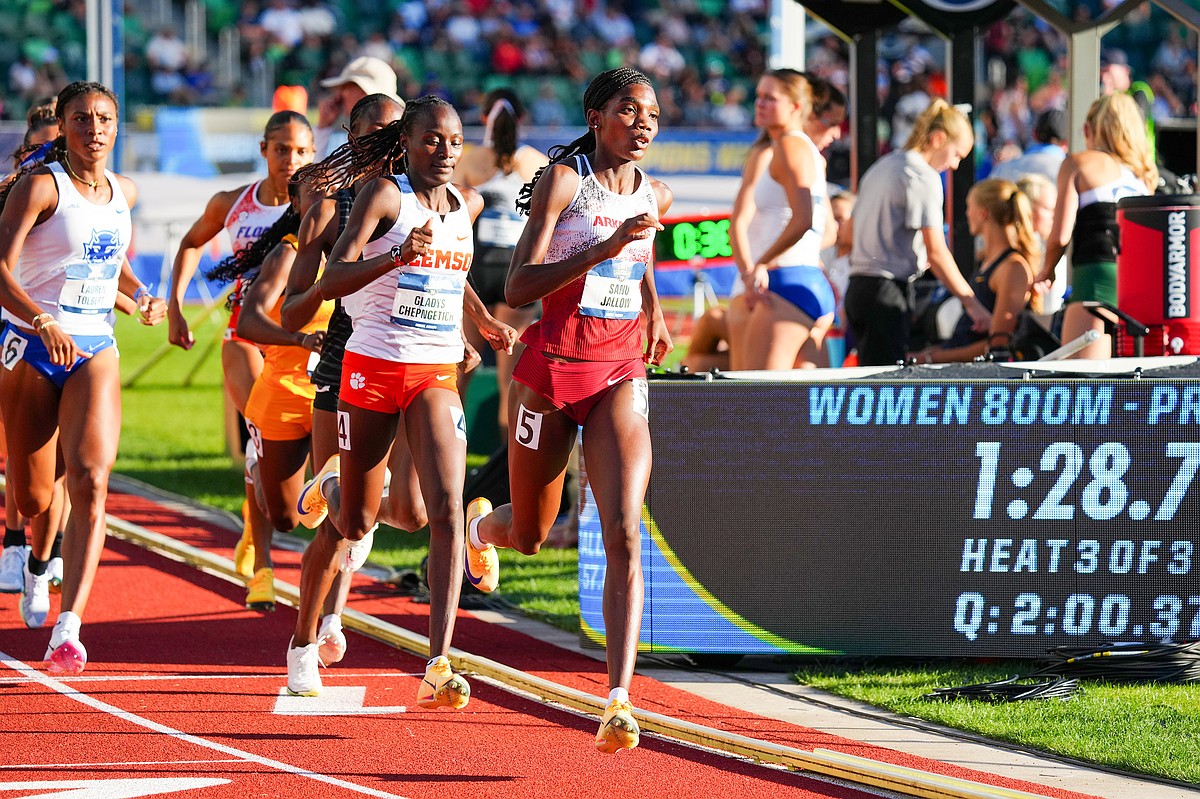 Sanu Jallow-Lockhart breaks NCAA prelim record, Arkansas women's track advances 7 to finals