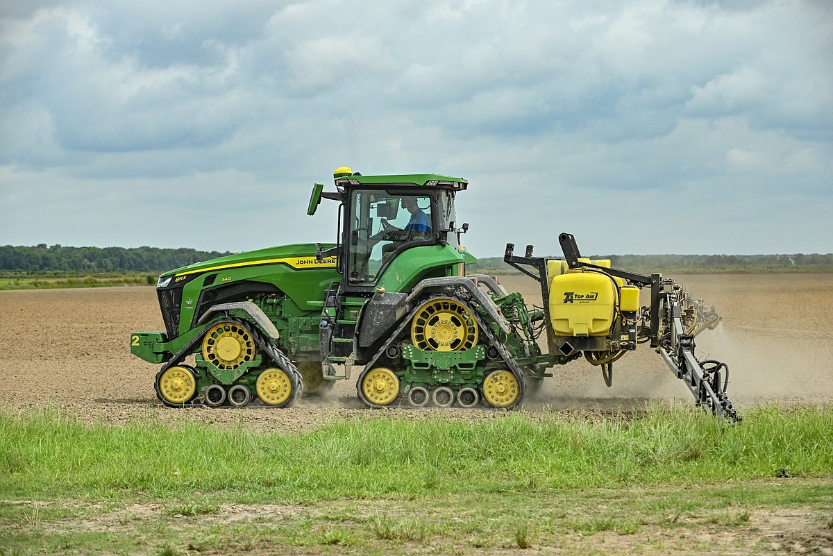 Arkansas’ rice acreage near 50-year low as farmers plant more soybeans, corn, USDA reports