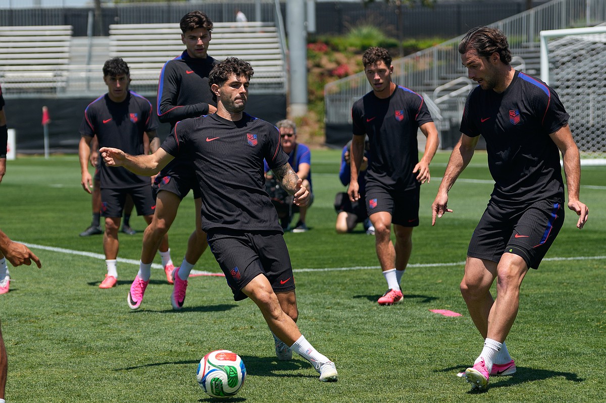5-at-10: U.S. has a great World Cup dilemma, best college football players from the 1990s, Swfit taking over NYC