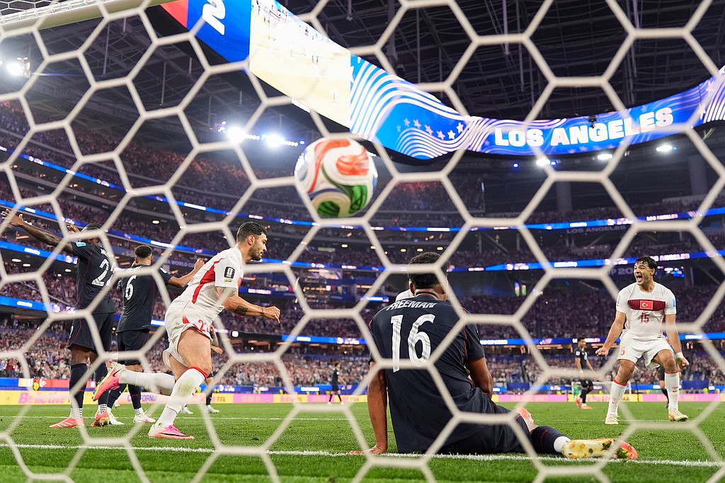 INGLEWOOD, Calif. — Kaan Ayhan scored on the final kick of the match, and Turkey beat the United States 3-2 Thursda...