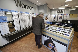 Walmart offers optician training program to employees