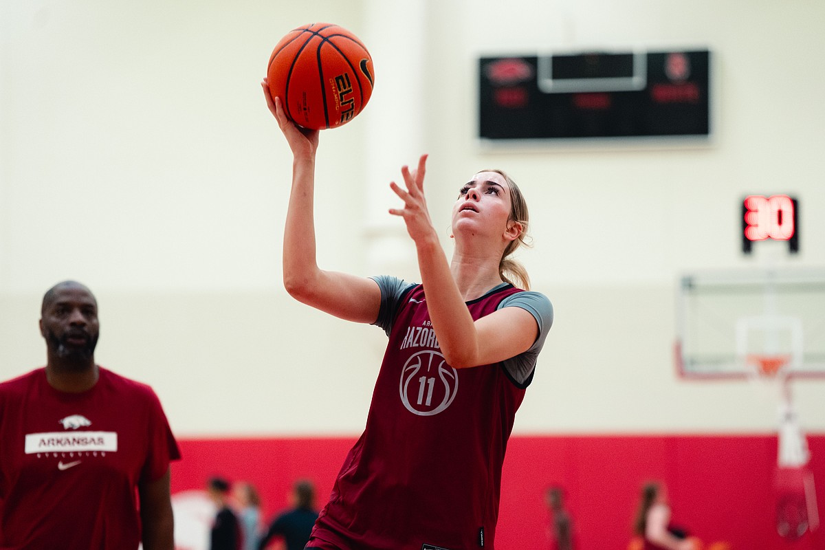 Adriana Reijnen leans into 'project, not product’ approach with Arkansas women's basketball