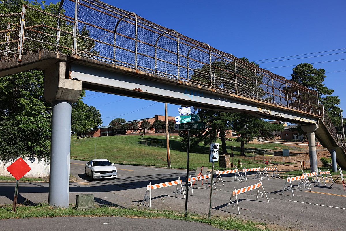 Portion of West Markham Street remains closed Tuesday after pedestrian bridge hit in Little Rock