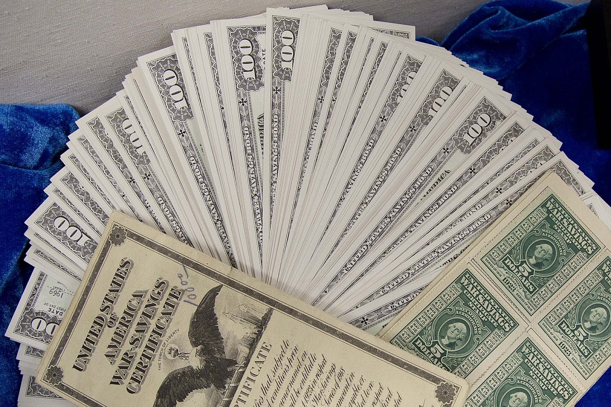 Arkansas’ state auditor joins call to remove ‘Biden regulatory barriers’ on matured savings bonds