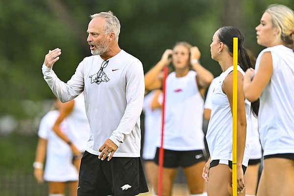 Arkansas soccer notebook: Razorbacks 'hungry' as official practice begins