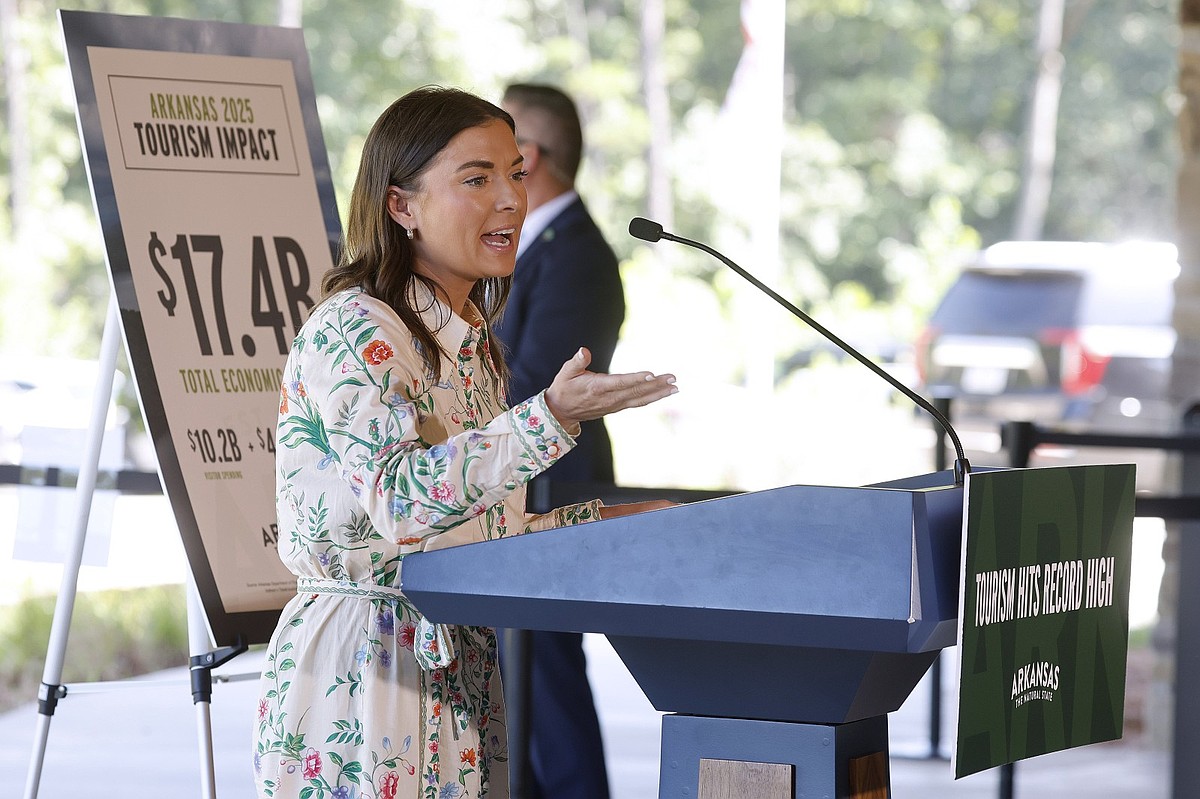 Arkansas officials tout increase in tourism, tax revenue during Pinnacle Mountain State Park event