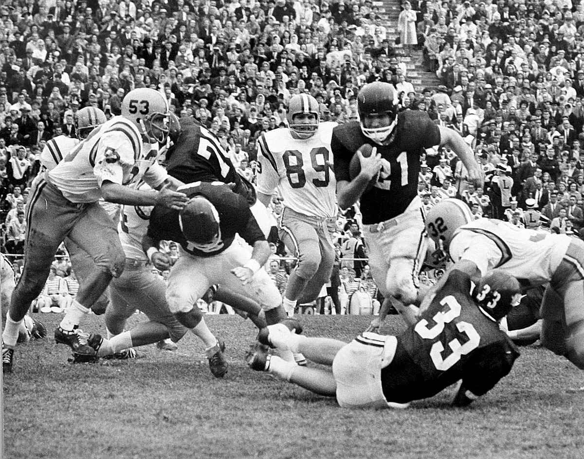 Jim Lindsey, Arkansas football icon and member of 1964 national champion team, has died