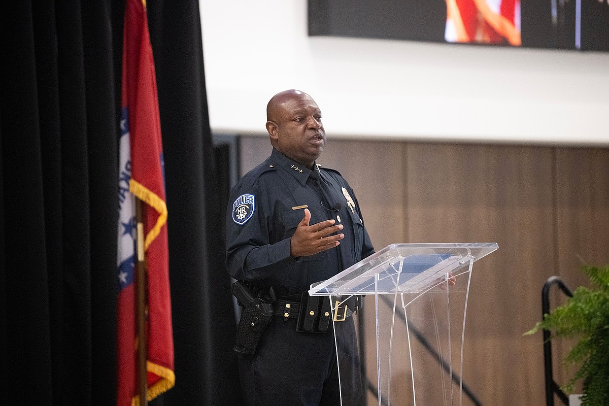 Finks pledges to build trust, ‘restore bridges’ as North Little Rock’s police chief
