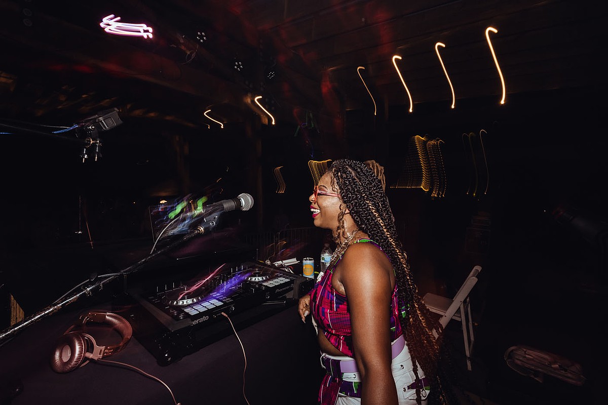 LIVE! A Music Calendar: Her Set Her Sound returns, new music on the way from Arkansauce, Modeling and Sawyer Hill