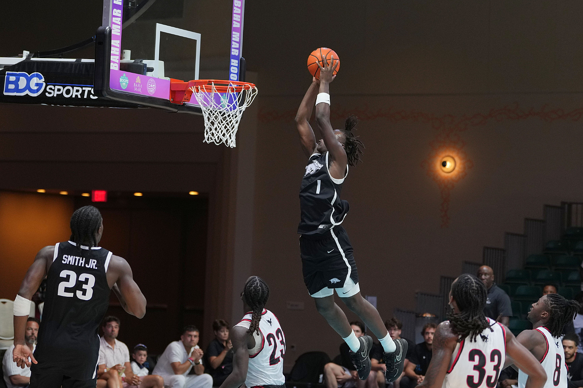 wholehogsports.com - Anthony Kristensen - Arkansas basketball's Abdou Toure shows promise through two games in Bahamas | Whole Hog Sports