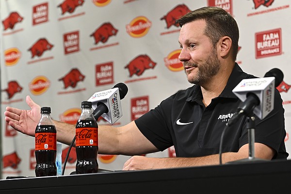 Ryan Silverfield boots social media, ready for all-in approach to Arkansas football's short camp
