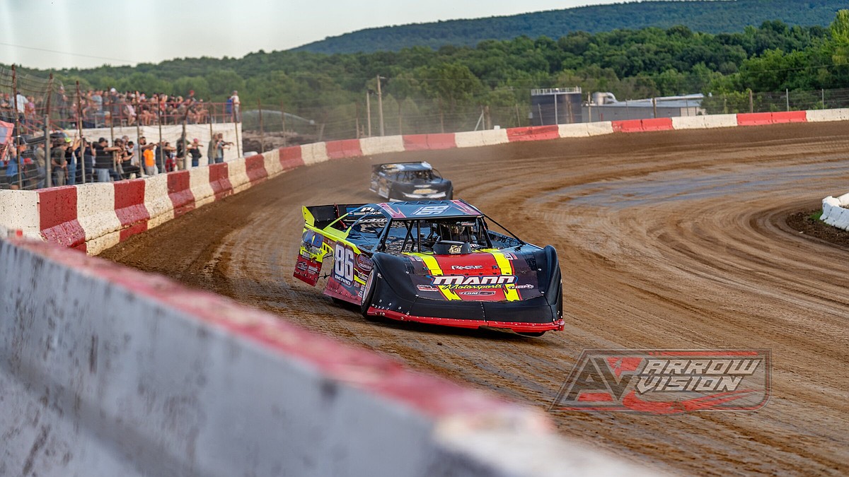 Trumann native Kyle Beard outspent, not outclassed in Topless 100 at Batesville Motor Speedway