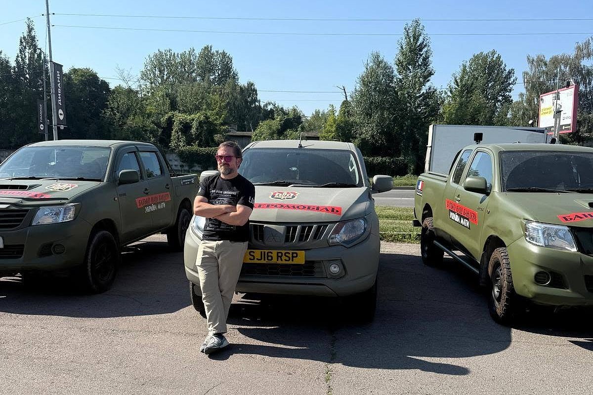 Arkansas veterans deliver truck to Ukraine for war effort