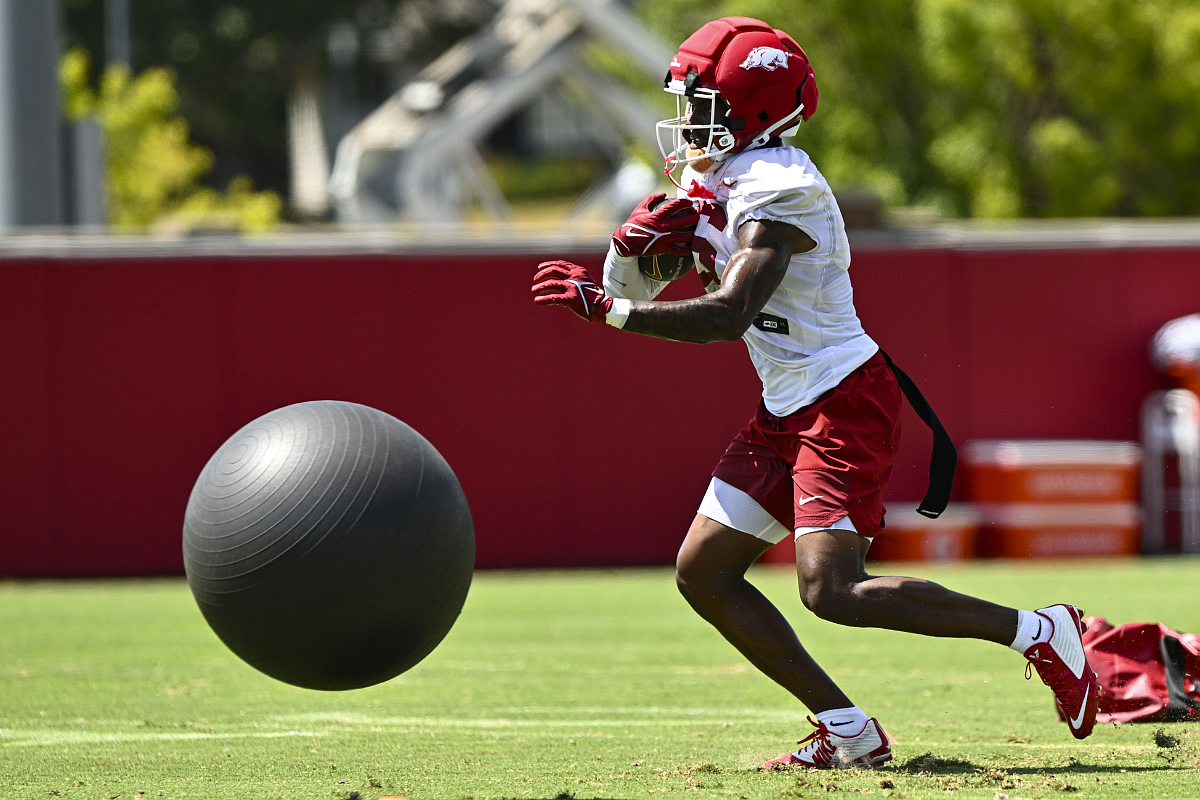 Chris Marshall’s 96-yard catch highlights explosive Arkansas football scrimmage