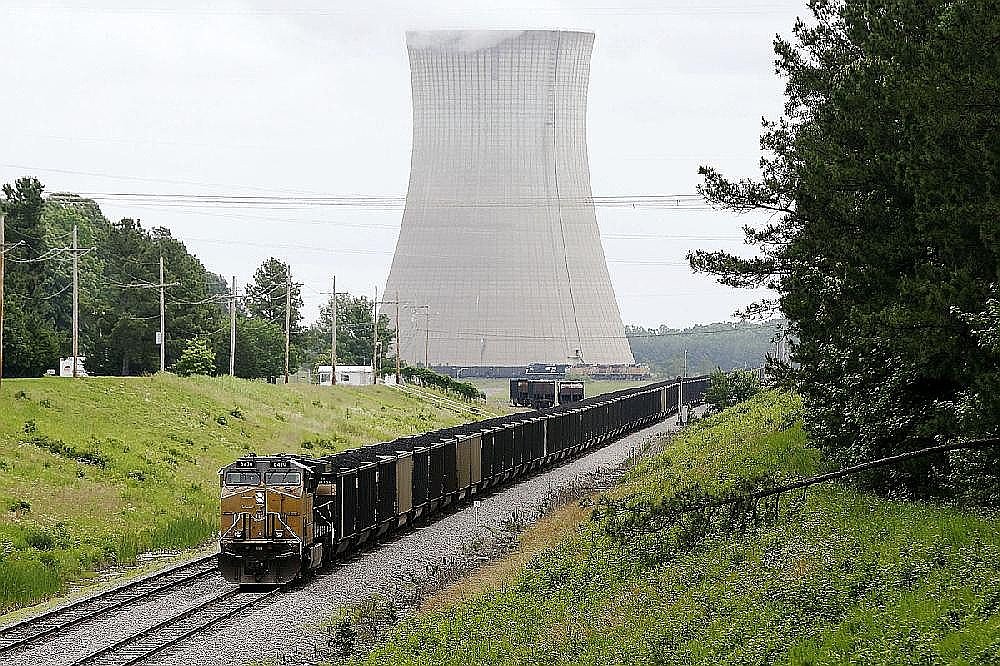 Entergy Arkansas files $301.3 million plan to convert White Bluff coal plant to natural gas