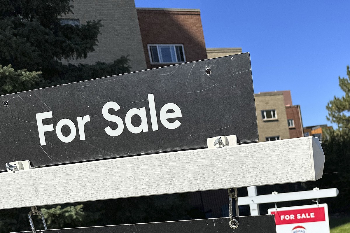 Redeveloped Fayetteville apartment complex, built in 1948, now up for sale as condos