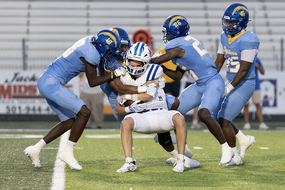 NLR takes big lead, rallies in final seconds for win