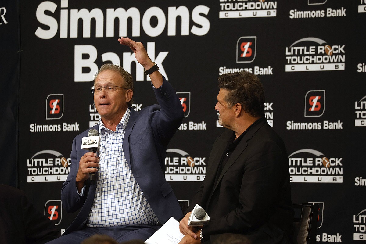 Malzahn recounts historic coaching career in Little Rock Touchdown Club appearance