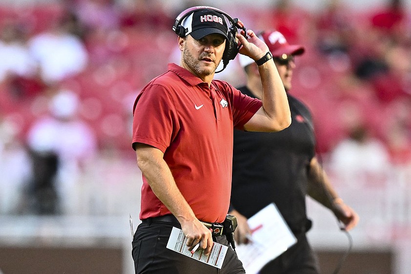 Arkansas football will have late night for early test at No. 20 Utah ...