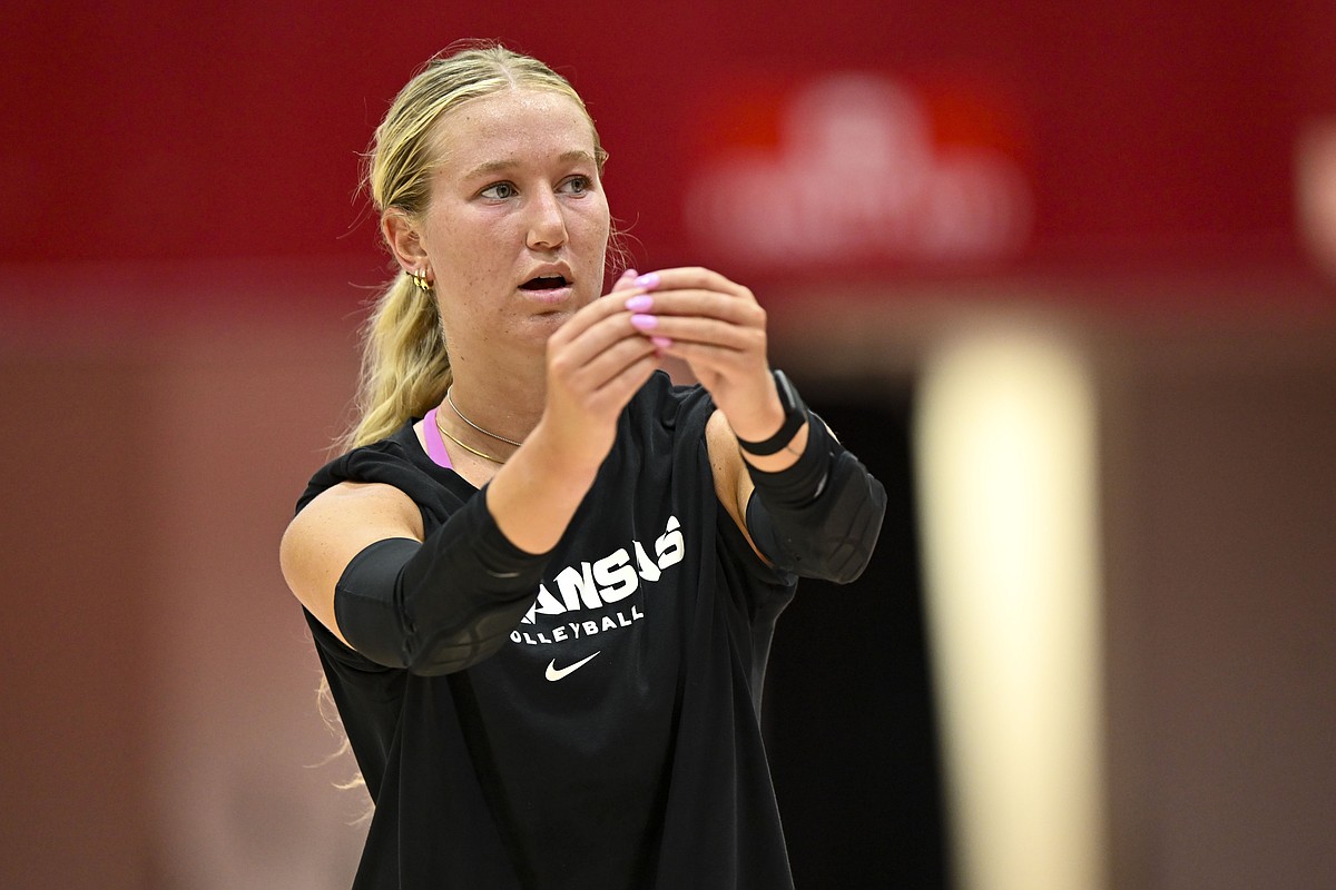 Arkansas volleyball completes perfect run at Towson Invitational | Arkansas Democrat Gazette