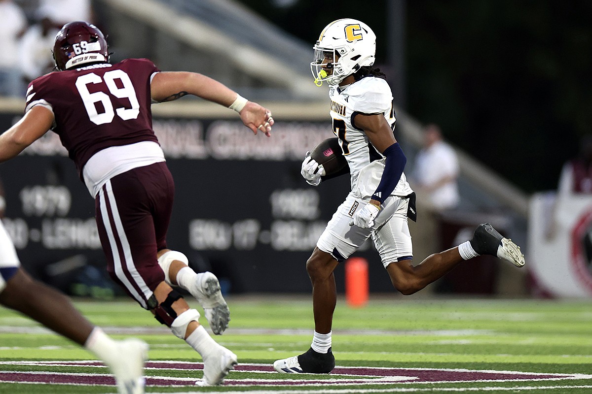 Mocs frustrated late in close loss at Eastern Kentucky; SoCon play next