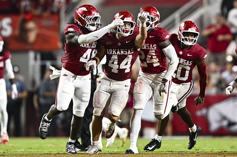 Arkansas football notebook: Ben Bogle does it all in Razorbacks ...