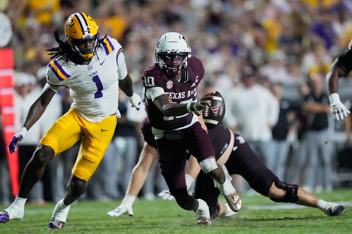 Low-production offenses for Arkansas, Texas A&M clash on Saturday in College Station