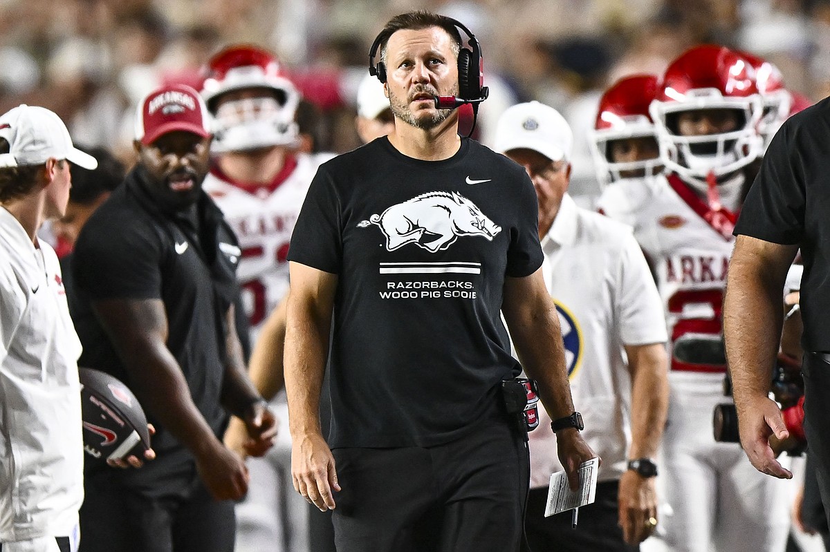 Commentary: Arkansas football too flawed, too fragile to win on the road at this point