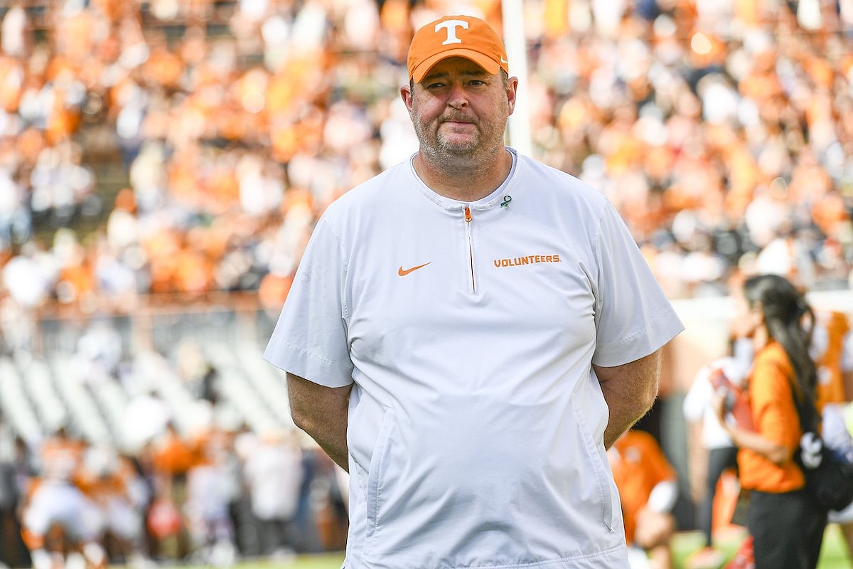 Arkansas football vs. Tennessee: How to watch and listen, forecast ...