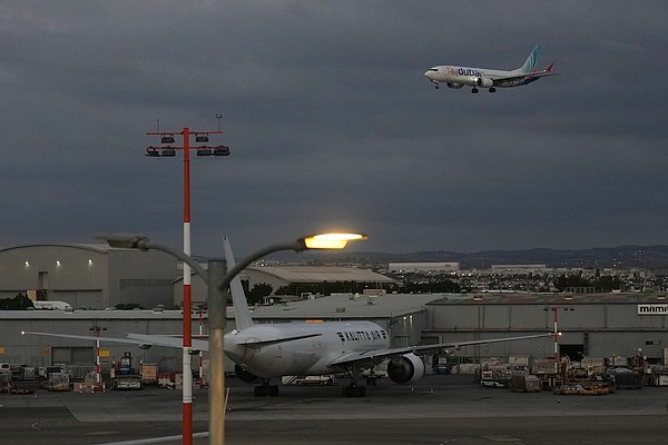 FlyDubai co-pilot intended to crash plane into Tel Aviv airport, UAE prosecutor says | Chattanooga Times Free Press
