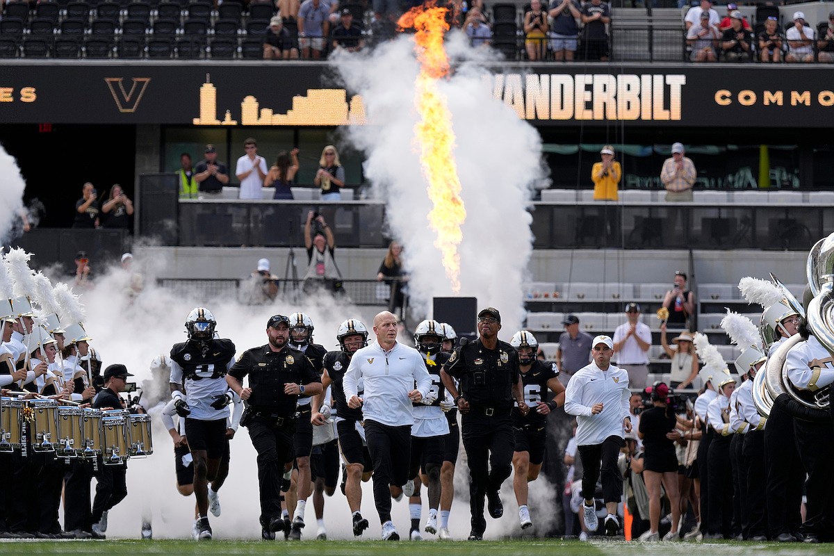 Arkansas football vs. Vanderbilt: How to watch and listen, forecast, betting line