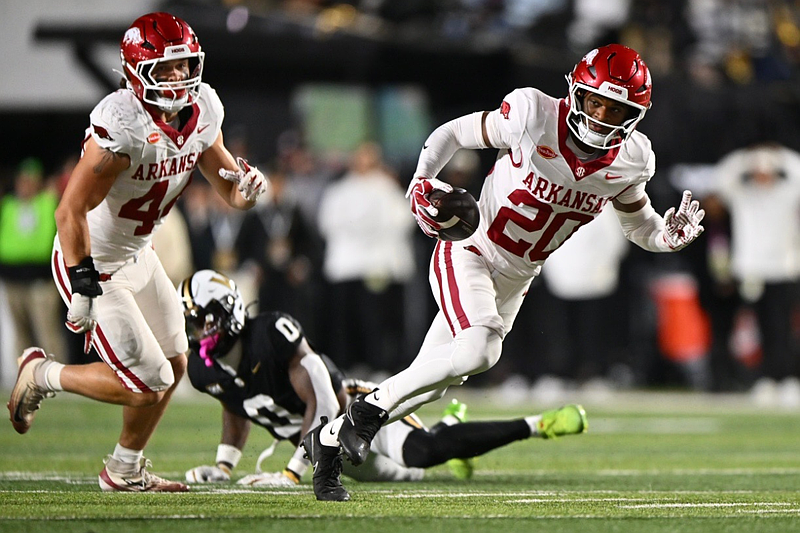 Sec Navy Arkansas football beats Vanderbilt to snap 14-game SEC losing streak ...